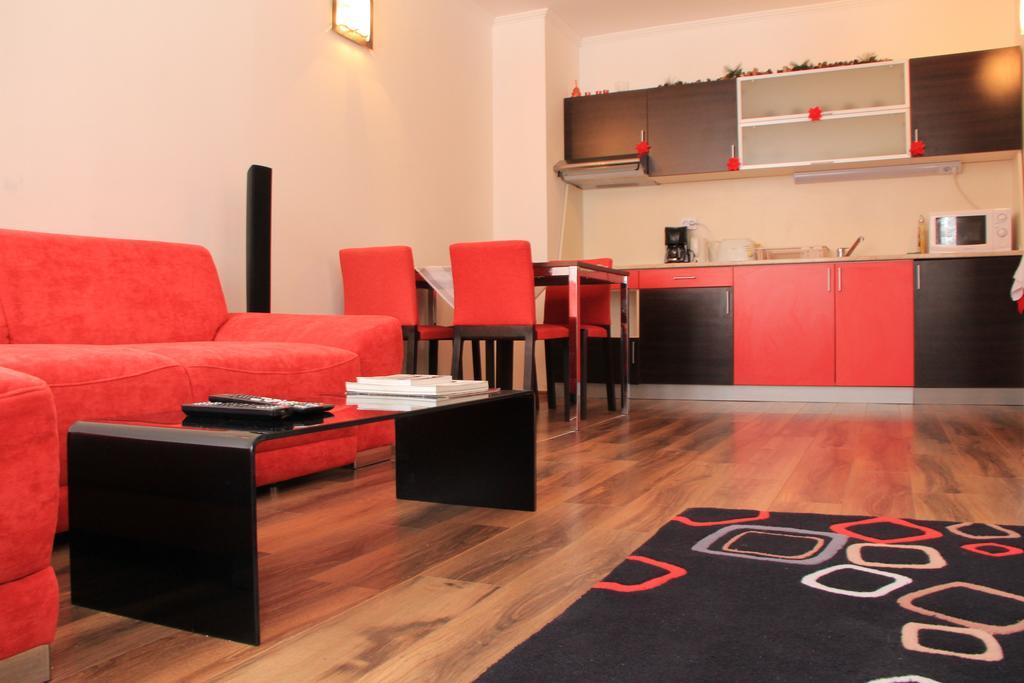 Stenata Boutique Apartments ปอมโปโรโว ห้อง รูปภาพ