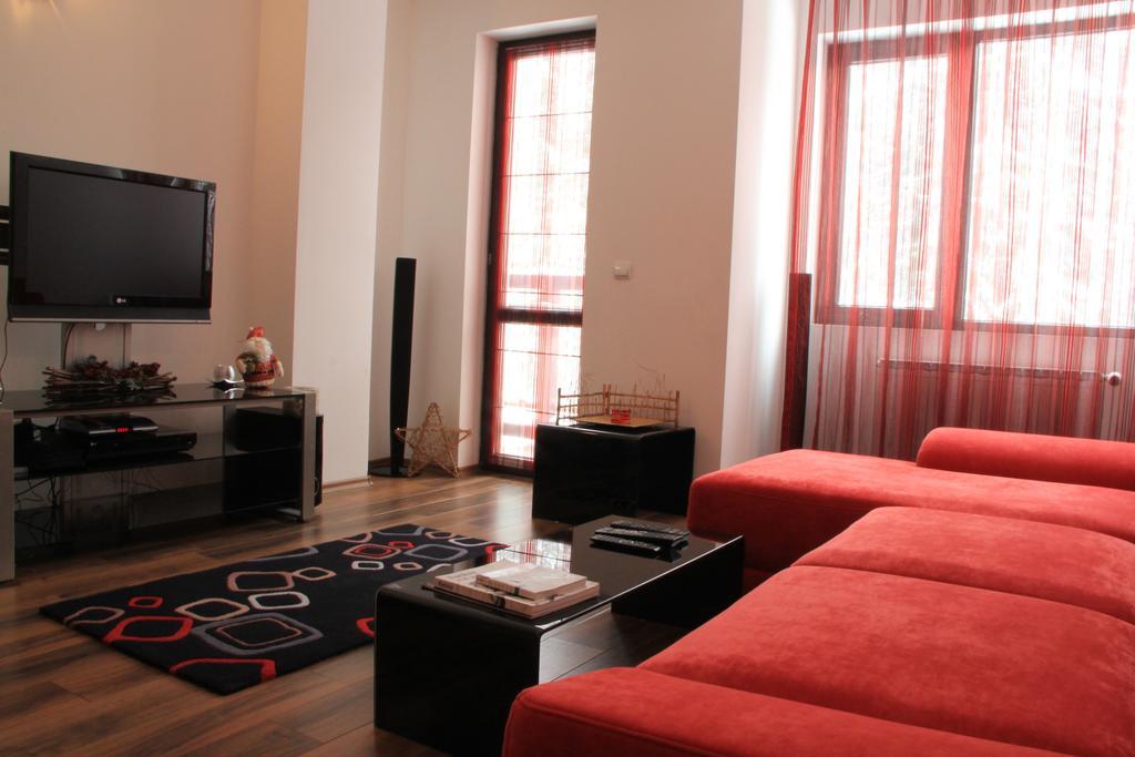 Stenata Boutique Apartments ปอมโปโรโว ห้อง รูปภาพ
